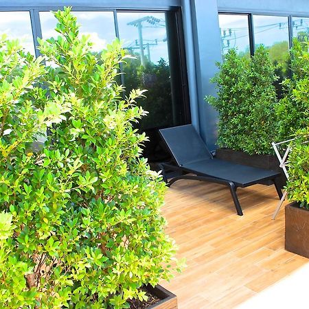 Apartamento Little Paris Phuket Exterior foto