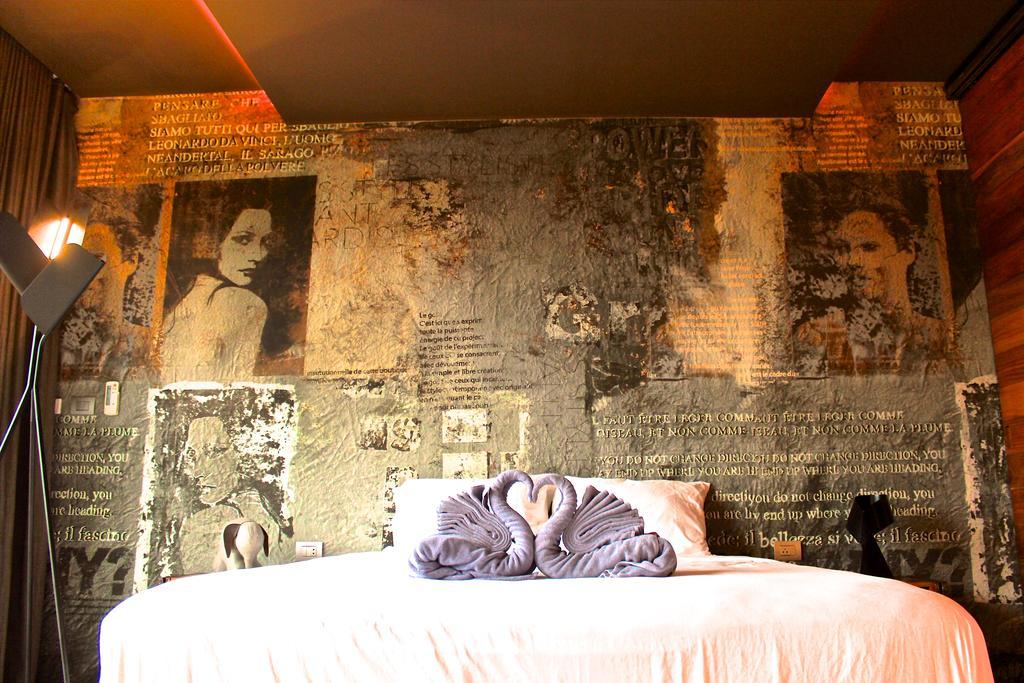 Apartamento Little Paris Phuket Exterior foto