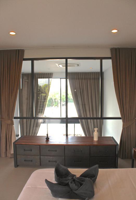 Apartamento Little Paris Phuket Exterior foto