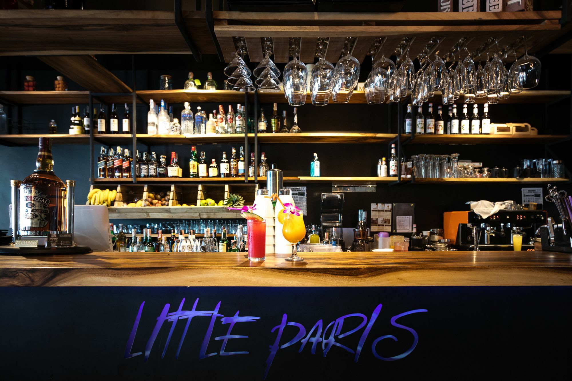 Apartamento Little Paris Phuket Exterior foto